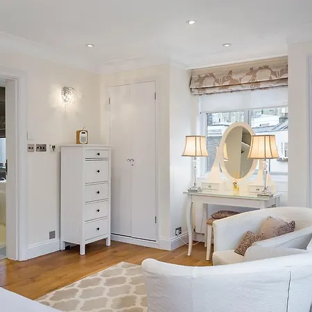 Hyde Park Residence * London