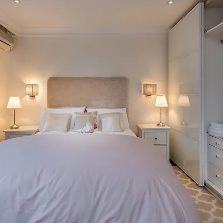 Hyde Park Residence Apartment London