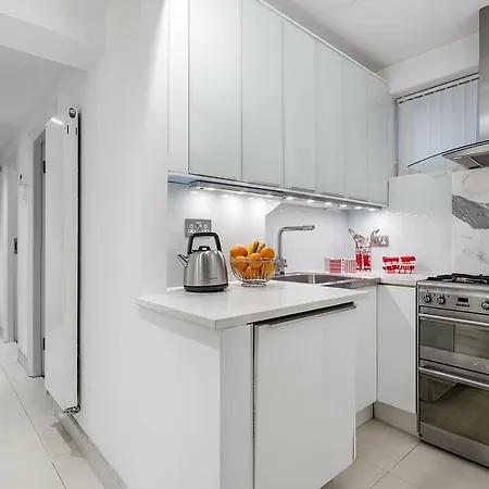 Apartment Hyde Park Residence London