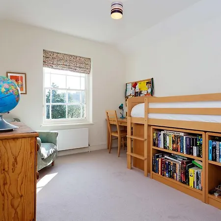 Holiday home Veeve - Fields London