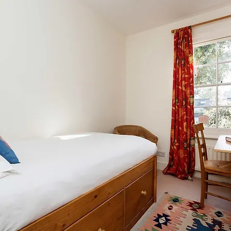 Holiday home Veeve - Fields London