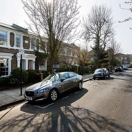Holiday home Veeve - Fields London
