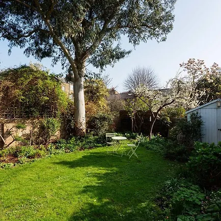 Veeve - Fields Holiday home London