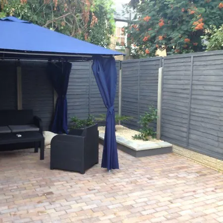 Devon House Guest house