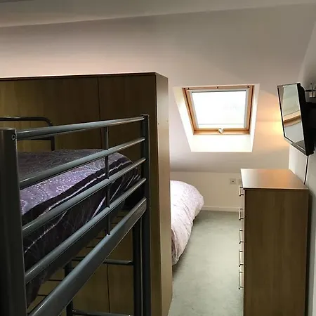 Devon House 3*