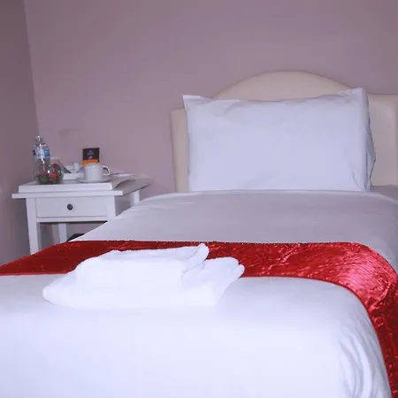 Hc Bed & Breakfast *