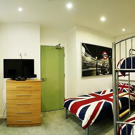 Guest house Devon House