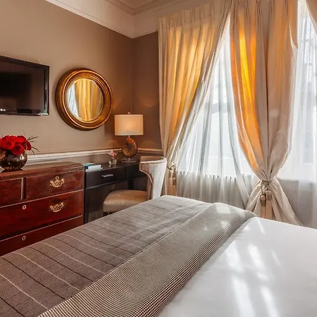 11 Cadogan Gardens And The By Iconic Luxury Hotel London
