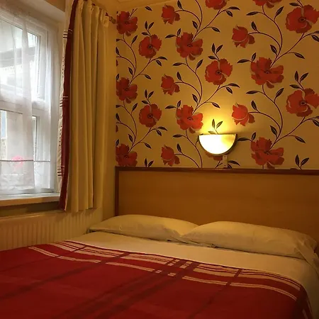 Guest house Surtees 2*
