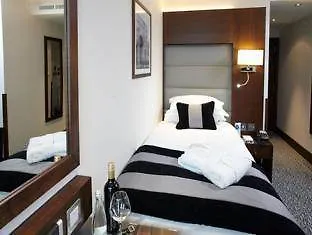 Four Season Hotel