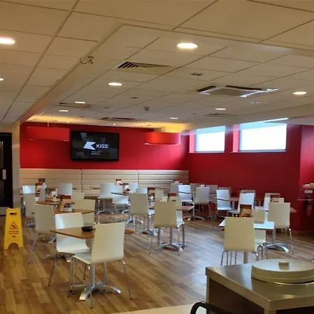 Travelodge Waterloo Hotel