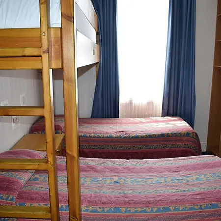 Macdonald Guest house