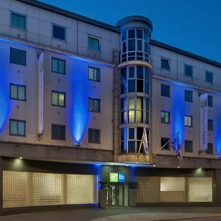 Express City, An Ihg Hotel