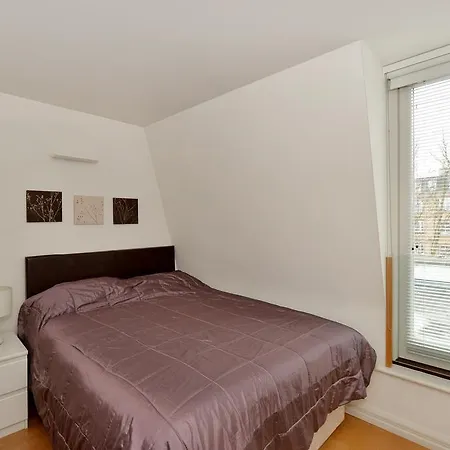 Apartment 101 Lexham Gardens Apt. 9 *