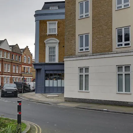 Western Vauxhall Hotel