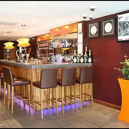 Hotel The Continental Hotel, Heathrow 4*