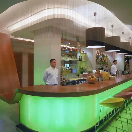 Aloft Excel 4*
