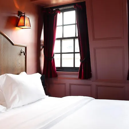 Mimi's Soho Hotel 4*