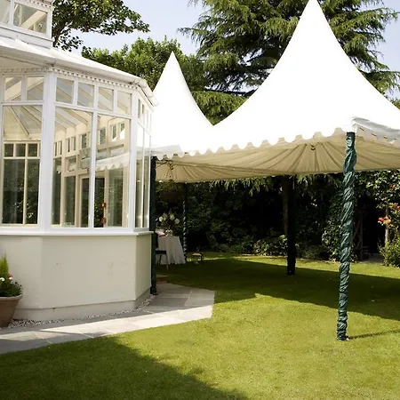 Packfords 3* London