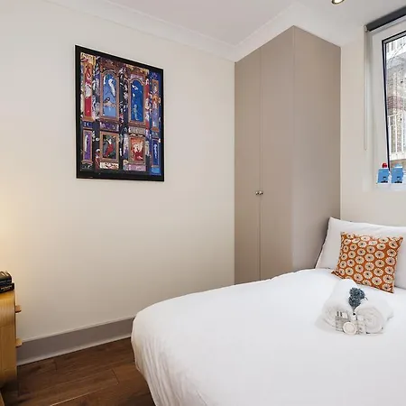 The Drayton Gardens Gem Apartment *