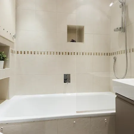Apartment The Drayton Gardens Gem London