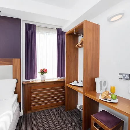 Ambassadors Hotel Londra