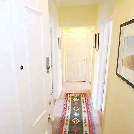 Elegant Flat In Pimlico, Close To Warwick Square London