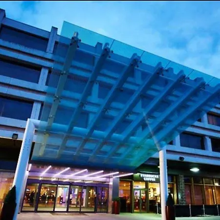 酒店 伦敦希思罗机场万丽酒店 Harlington (Greater London)