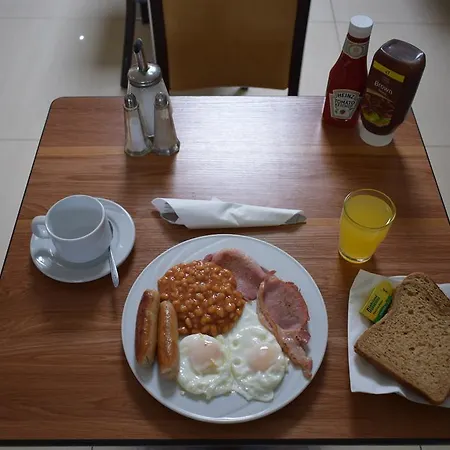 Otel Leigham Court 2*