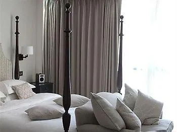 Hotel Library London