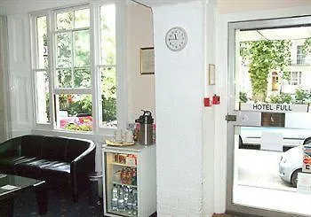 Cardiff Hotel 3*