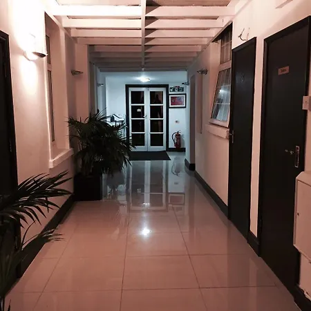 Oyo Firs London Heathrow