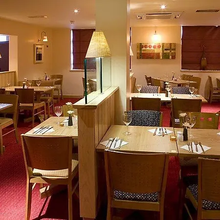 Premier Hammersmith Hotel 3*