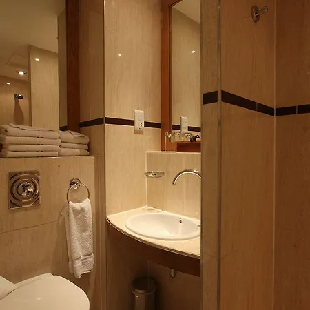 The Edwin Hotel 3*