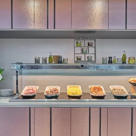 Norfolk Towers Paddington Hotel 4*