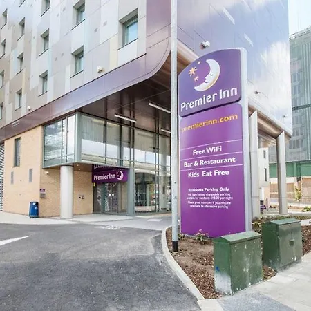 Premier London Hotel Brentford
