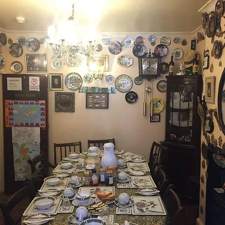Albany Bed & Breakfast London