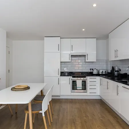 2 Bed Eagle Court *