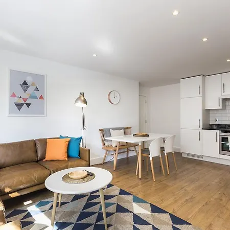 2 Bed Eagle Court *