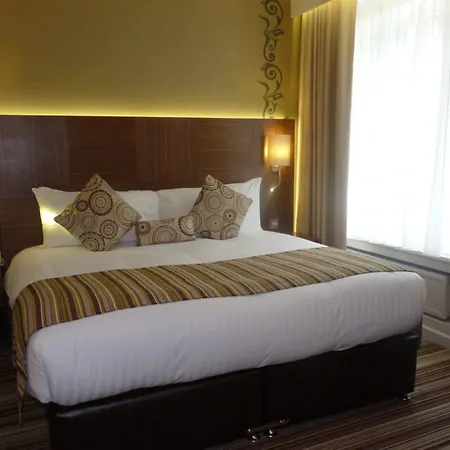 Norfolk Towers Paddington Hotel 4*