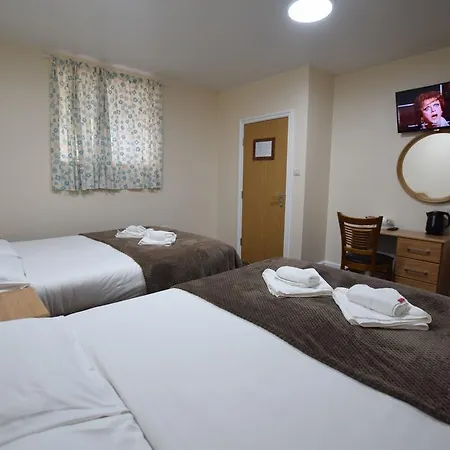Hotel Woodlands *