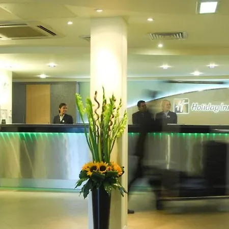 Leonardo London Heathrow Airport 4*