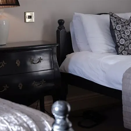 Packfords Hotel 3*