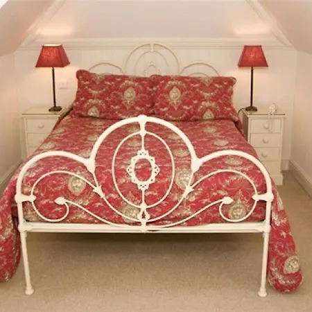 Packfords Hotel 3*