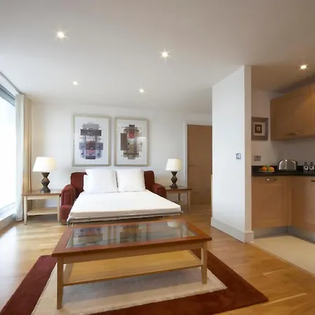 Marlin Stratford 4* London