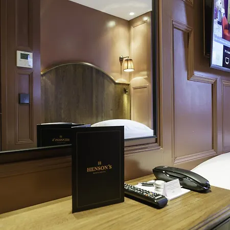 Mimi's Soho Hotel 4*