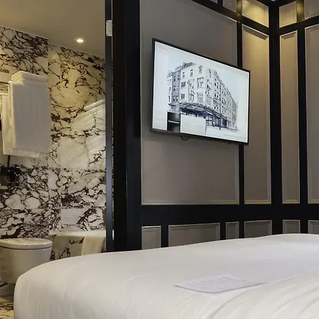 Mimi's Soho 4*
