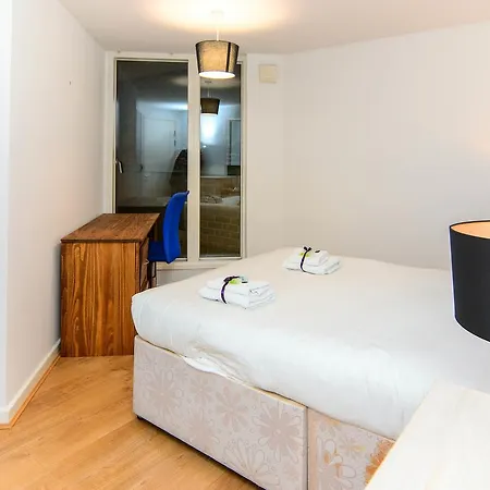 Apartment Wharf - Water Gardens London