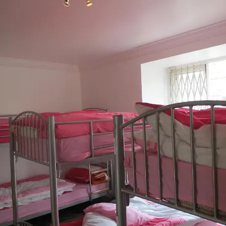 Отель 4 Star Piccadilly