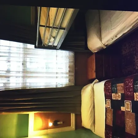 Guest house Surtees London